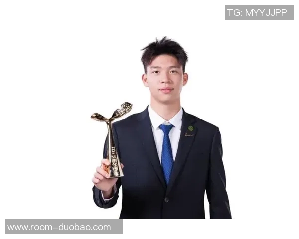 王钰栋有望成就U17U21金童与中国金球奖双冠传奇